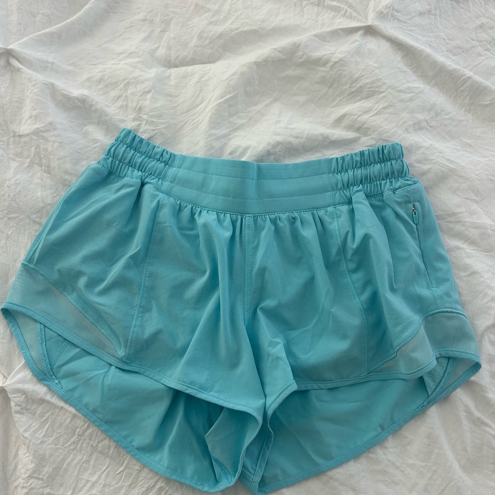 Lululemon Hotty Hot Low Rise 2.5” Light Blue Shorts Size 6